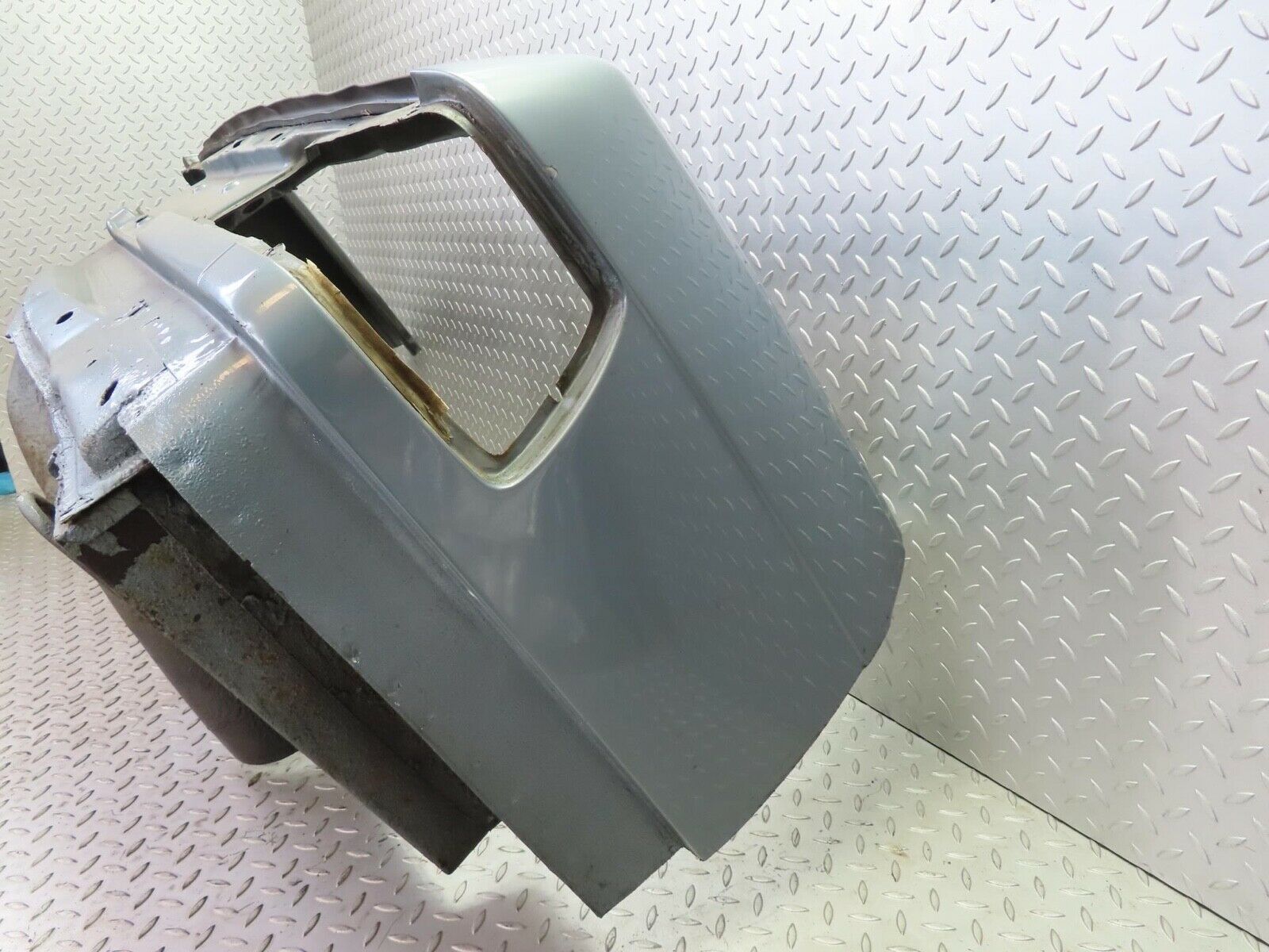 14178 Mercedes-Benz C107 280 SLC Complete Rear Panel