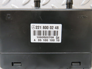 35221 Mercedes-Benz W221 Central Locking Pump 2218000248 2218000035 2218000018