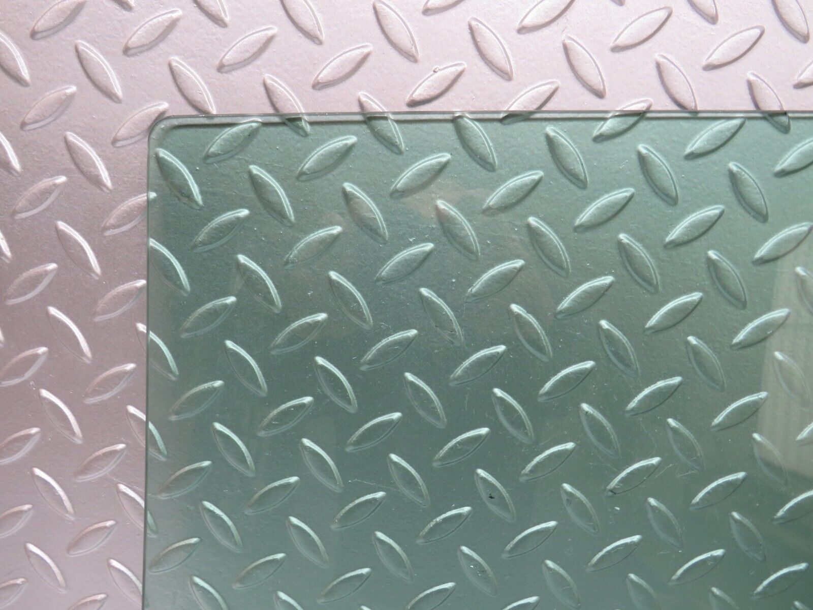 25644 Mercedes-Benz W124 280E Rear Right Door Window Glass