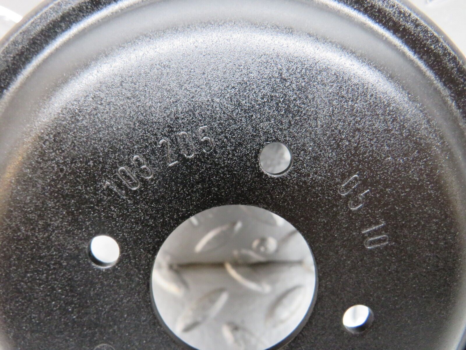 24818 Mercedes-Benz W140 S320 Engine Belt Pulley 1032050510