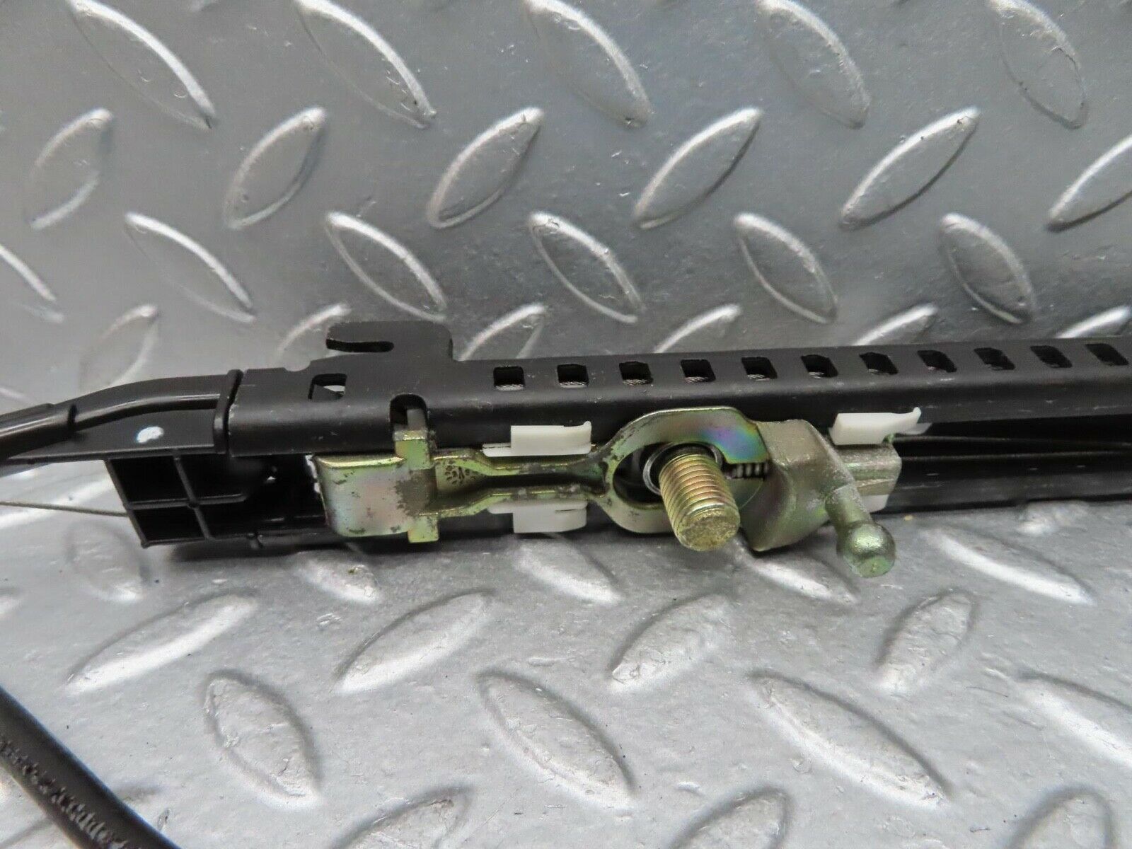 15040 Mercedes-Benz W140 S320 Rear Right Head Rest Folding Mechanism Cable