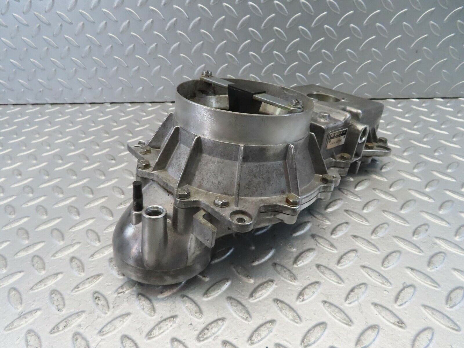 11032 Mercedes-Benz R107 W116  Air Flow Mass Meter Sensor Bosch 1171410690