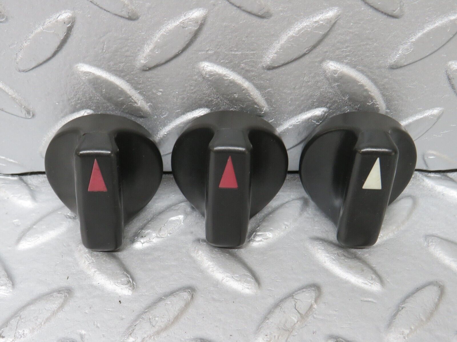 36706 Mercedes-Benz W201 190E 2.0L Heater Control Knob Set