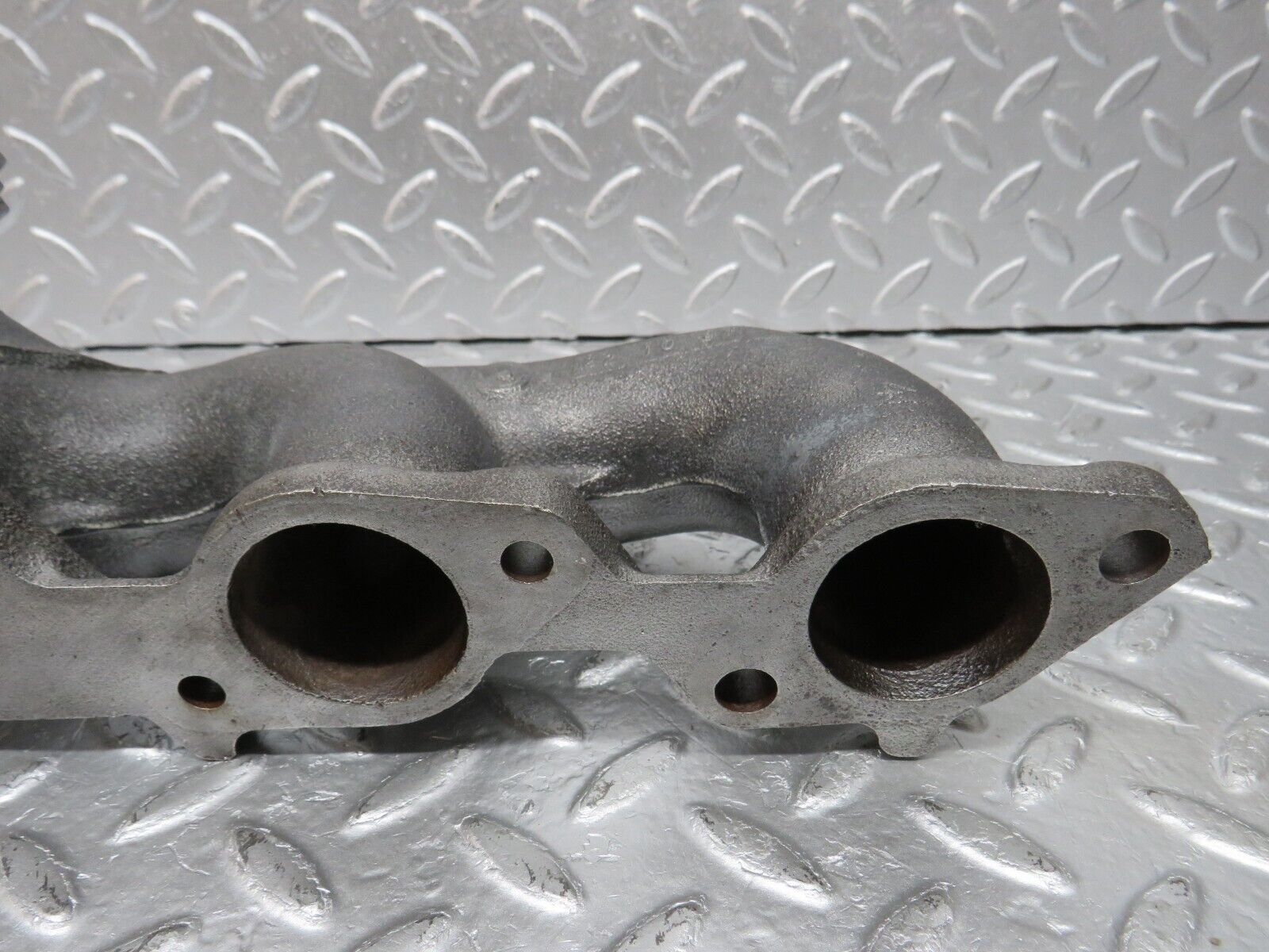 33101 Mercedes-Benz R129 300SL Exhaust Manifold Cylinder 4-6 1031422202