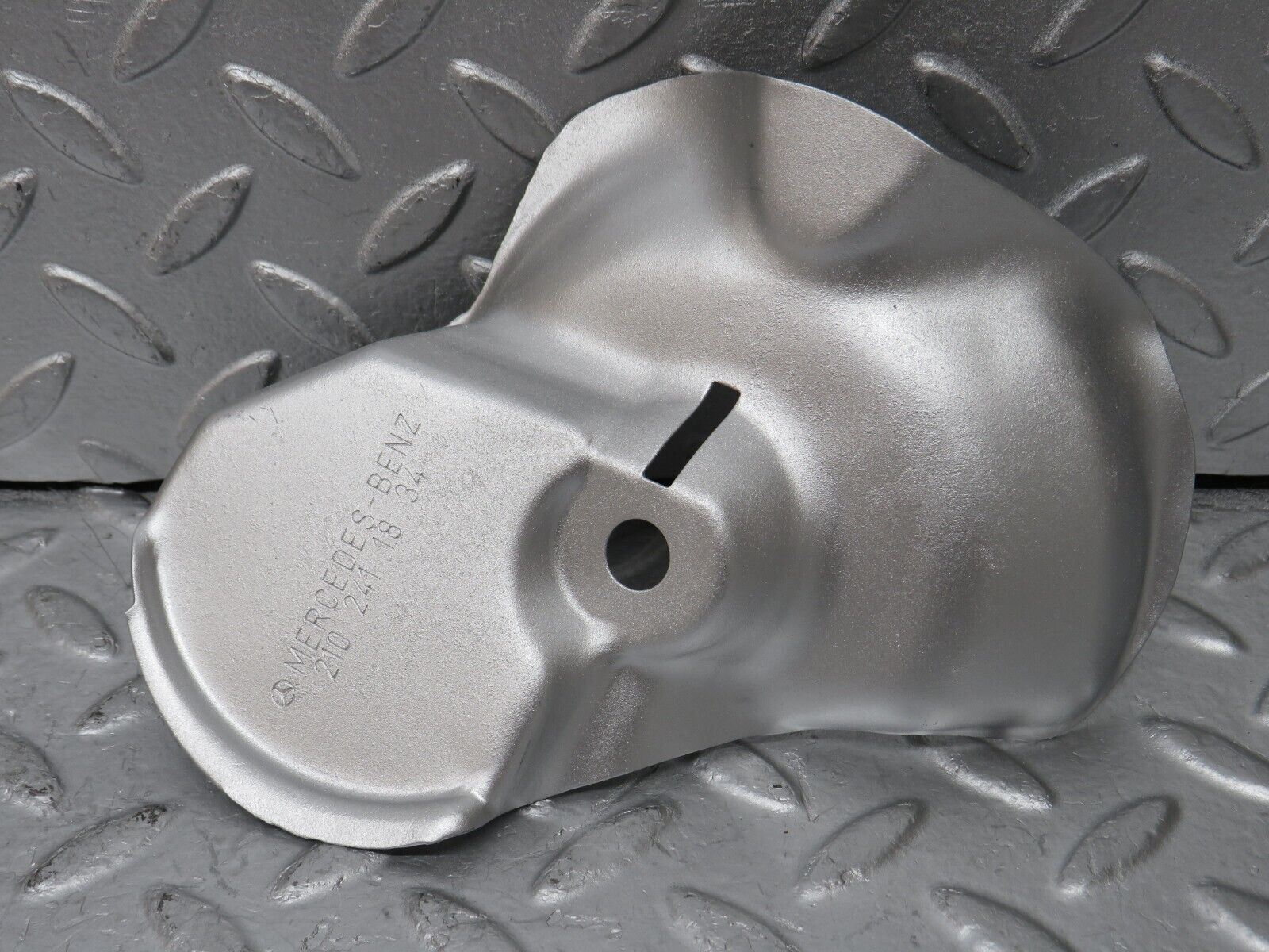 35035 Mercedes-Benz W210 320E Engine Mount Bracket Heat Shield Left 2102411834