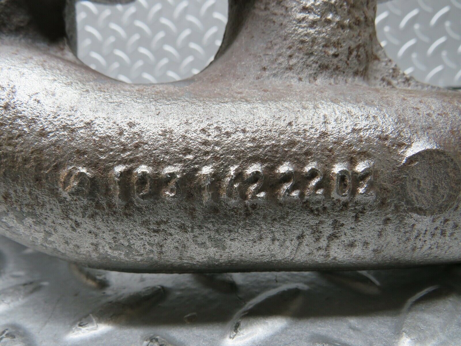 21891 Mercedes-Benz W126 300SE Exhaust Manifold Cylinder 4-6 1031422202