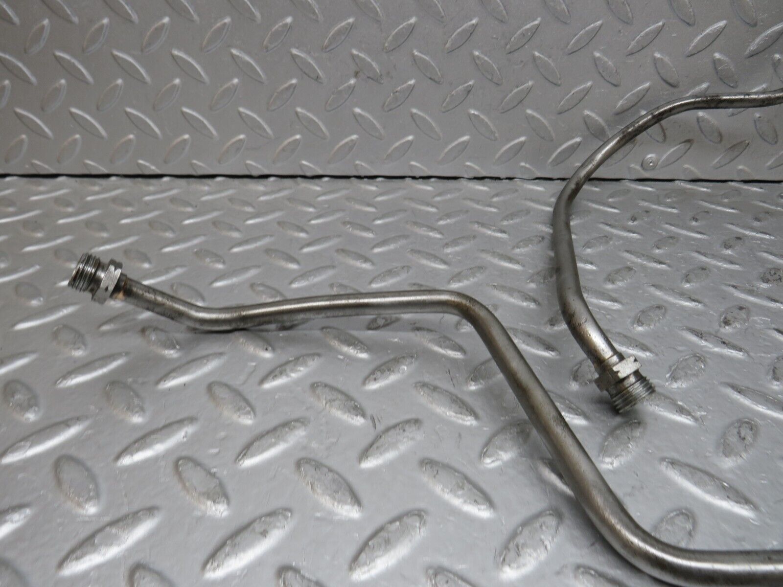 37667 Mercedes-Benz W109 300SEL Power Steering Oil Hose Pipe