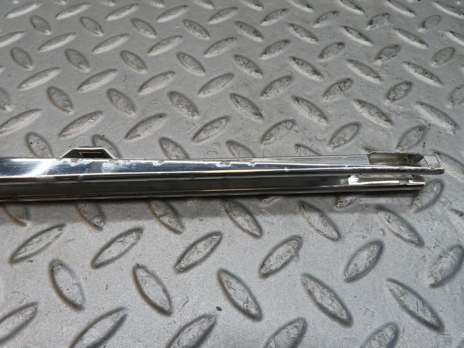 12652 Mercedes-Benz W111 220SE Front Left Rear Window Channel