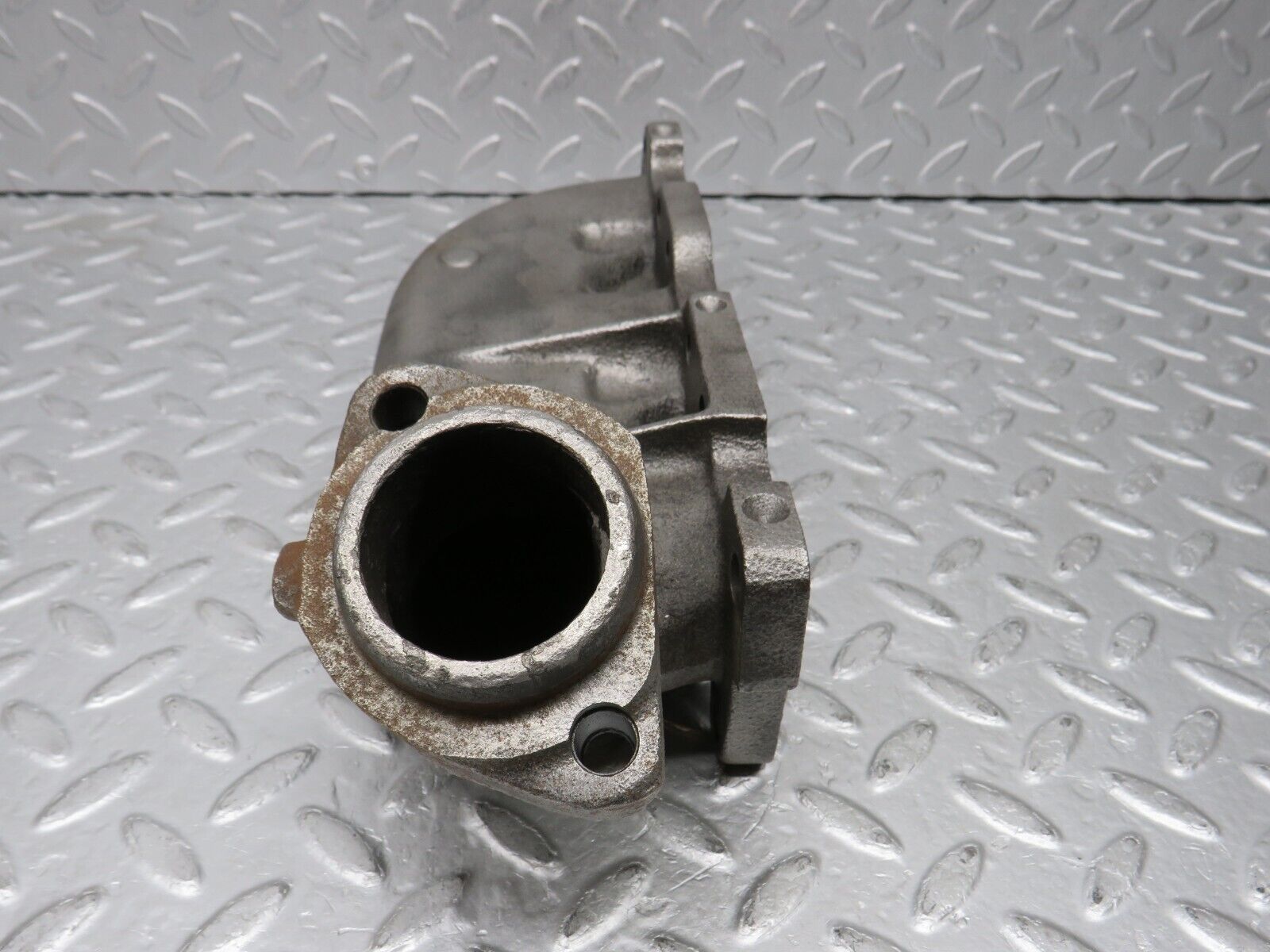 38159 Mercedes-Benz A124 320E Cabriolet Exhaust Manifold 4-6 1041423601