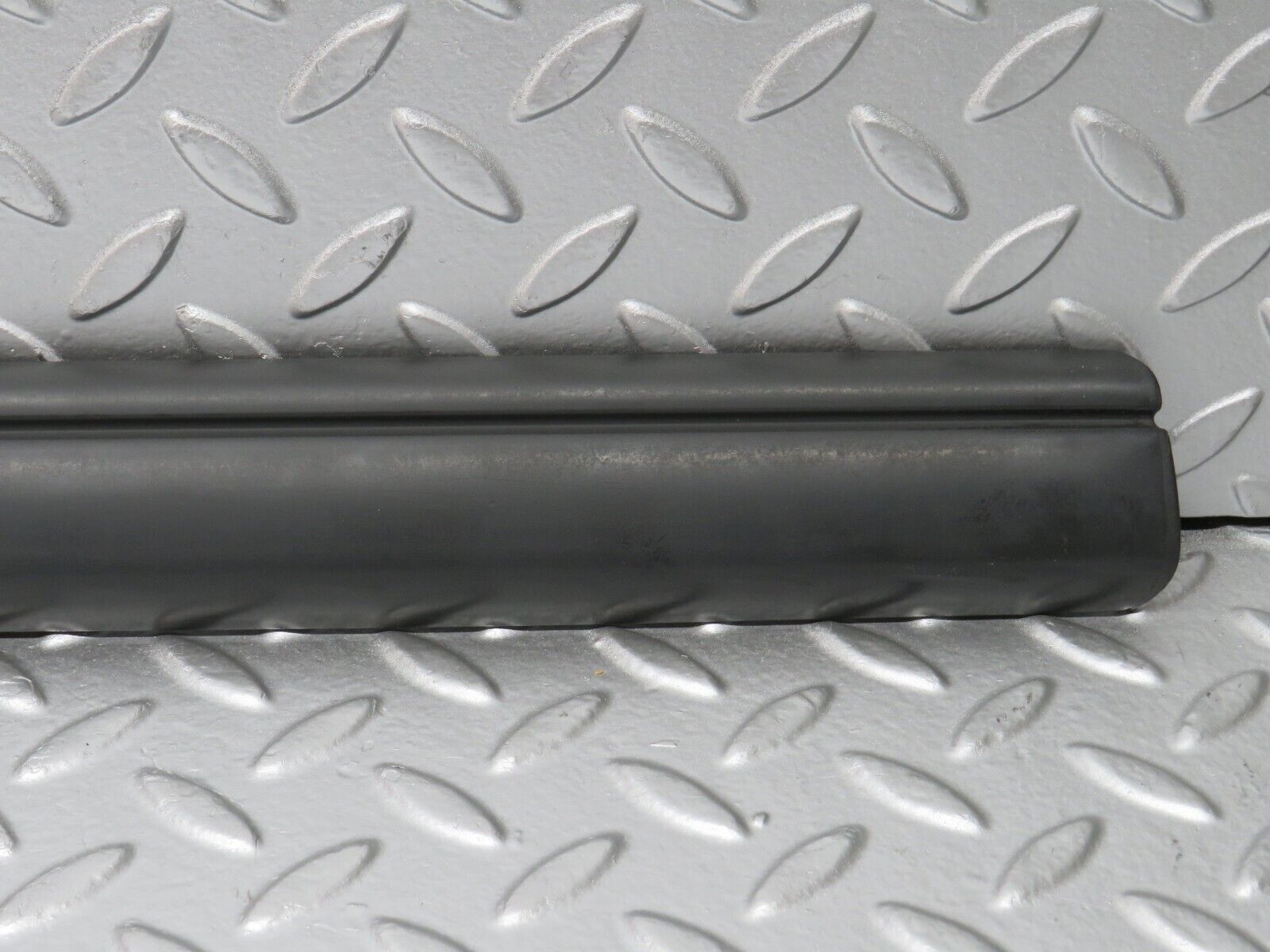 32300 Mercedes-Benz S124 300TE Wagon Front Left Door Lower Moulding Trim