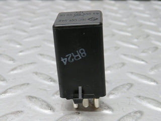 28672 Mercedes-Benz W123 230E Intermittent Wiper Relay 0008210863