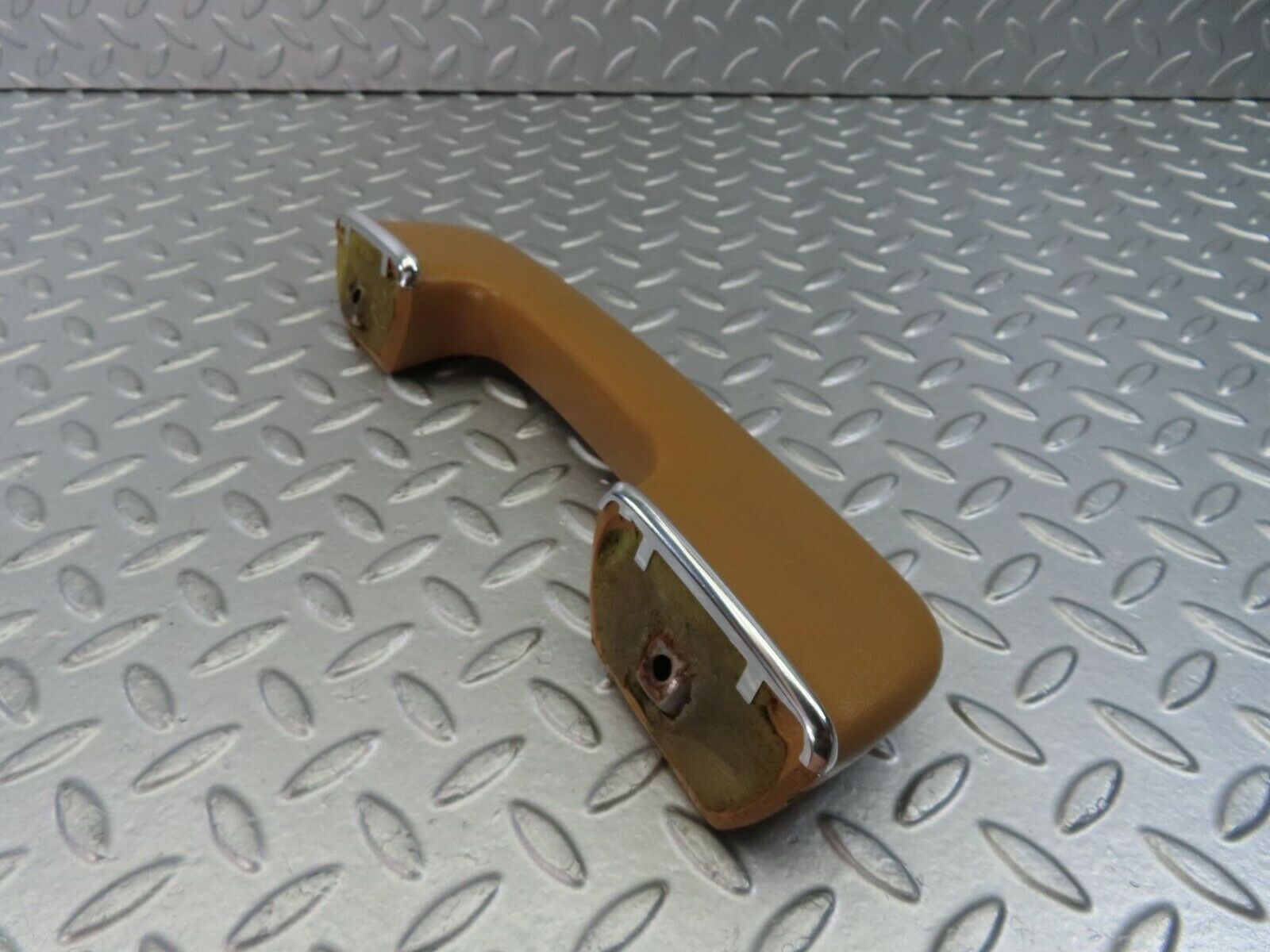 10786 Mercedes-Benz W123 230E Inner Door Handle Rear Left 1239701901