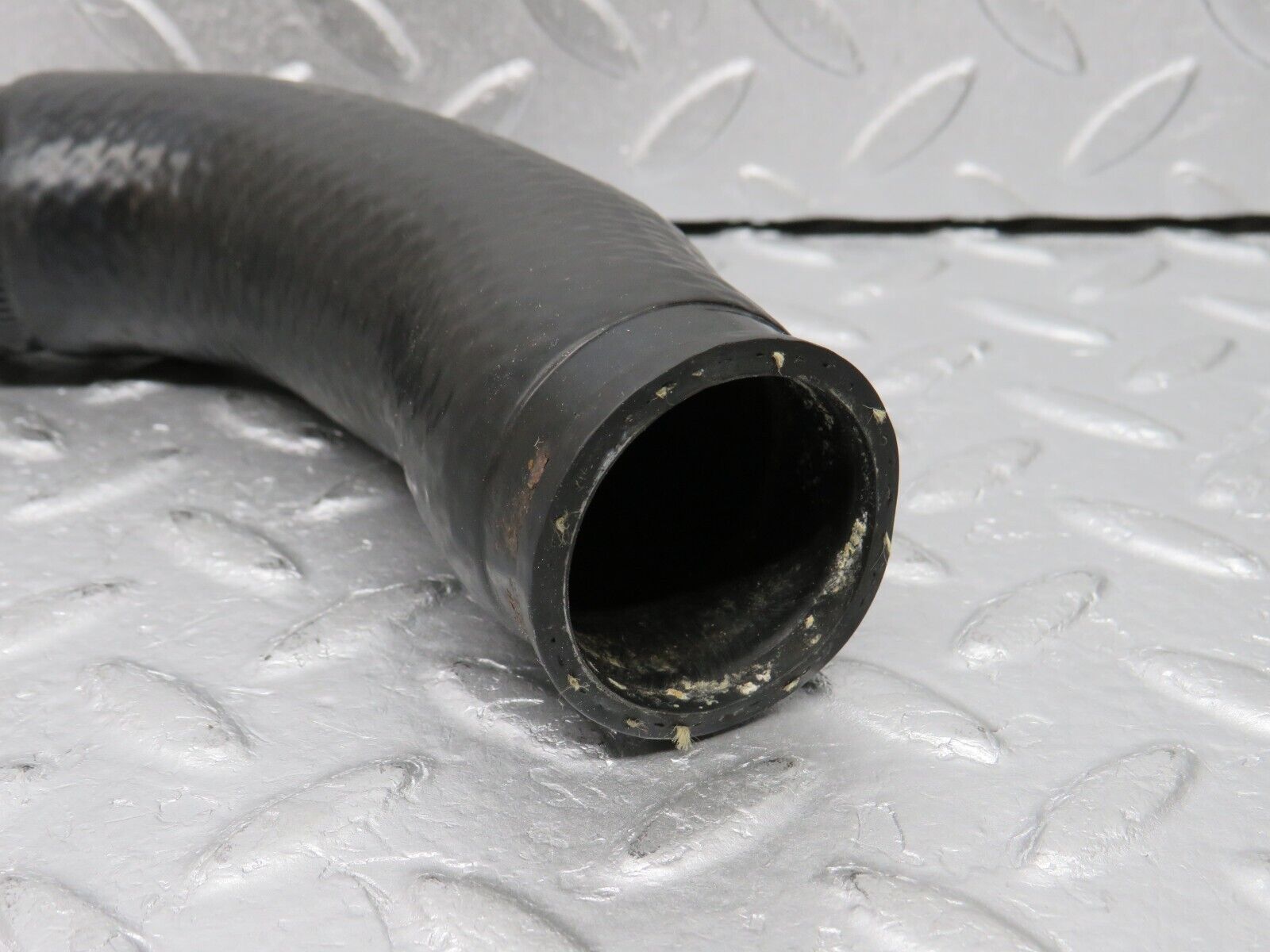 38563 Mercedes-Benz R129 280SL Coupe Radiator Hose Pipe 1042030482