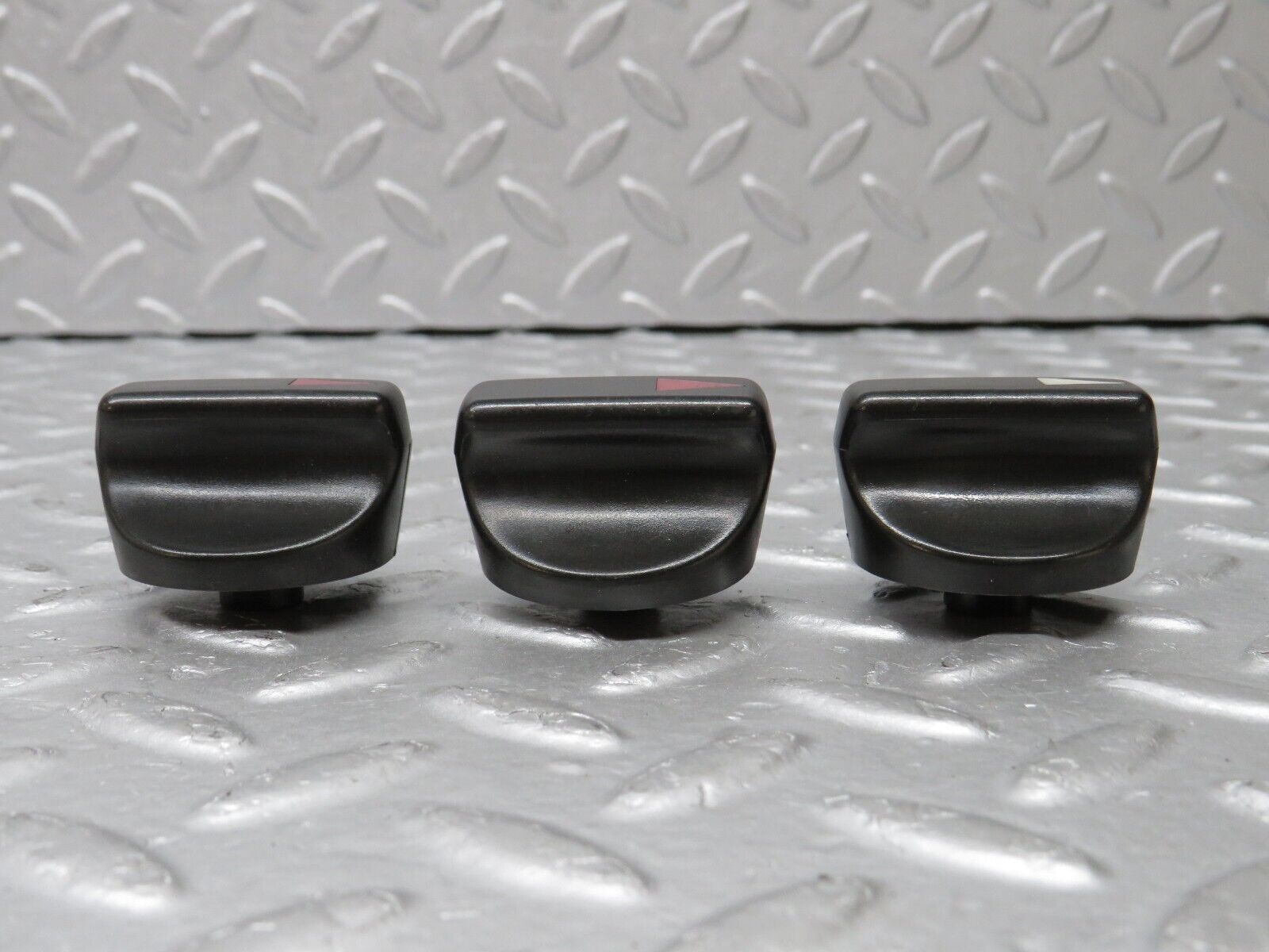 36706 Mercedes-Benz W201 190E 2.0L Heater Control Knob Set
