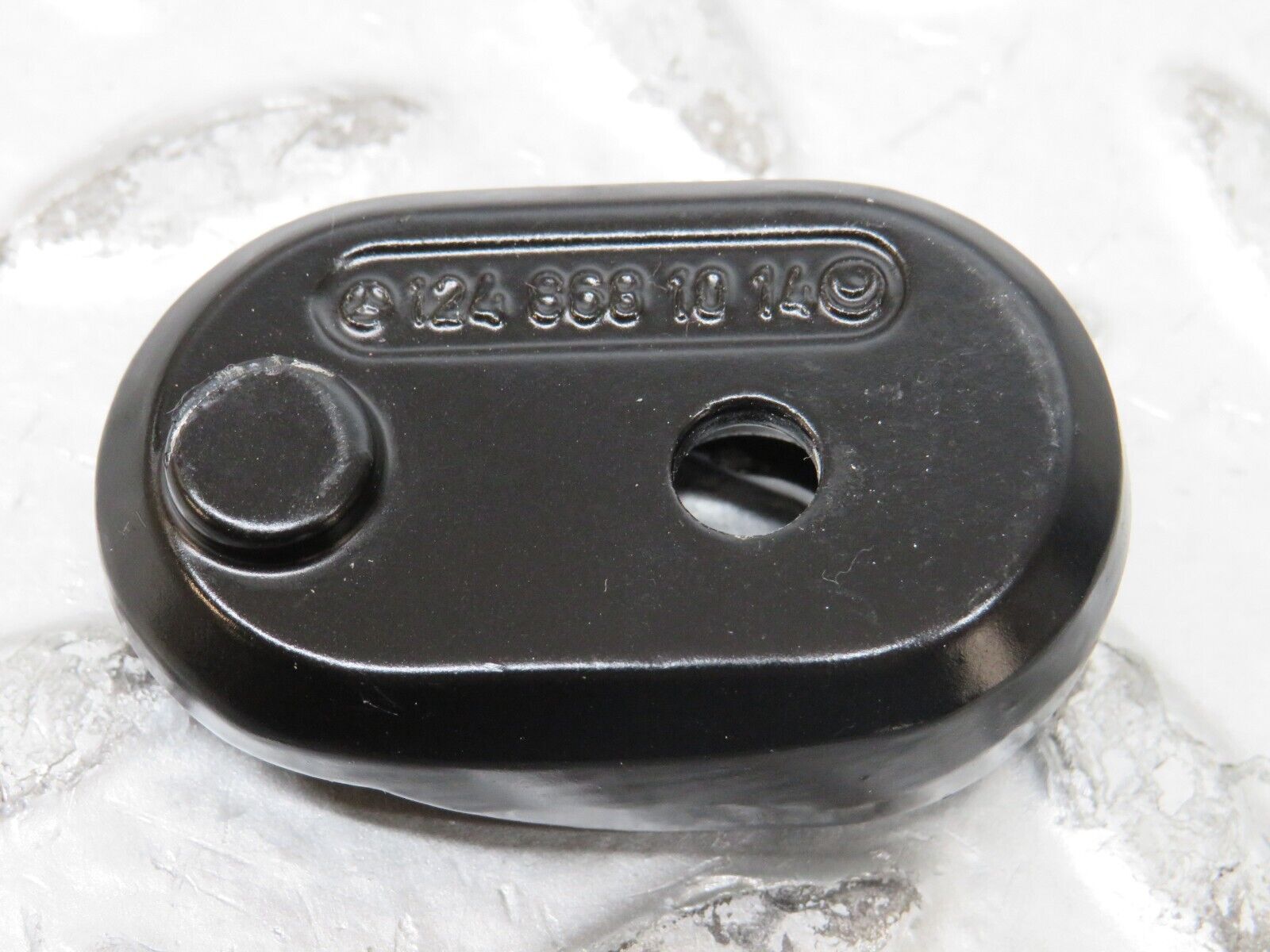 27567 Mercedes-Benz S124 300TE Trunk Cover Holder Set 1248681014 1248680914