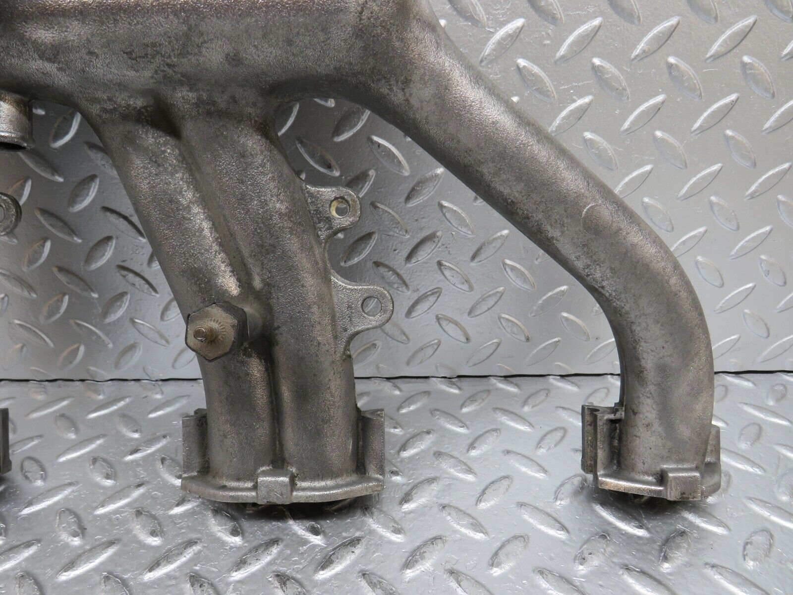 0229 Mercedes-Benz W123 300D Intake Manifold 6171410701