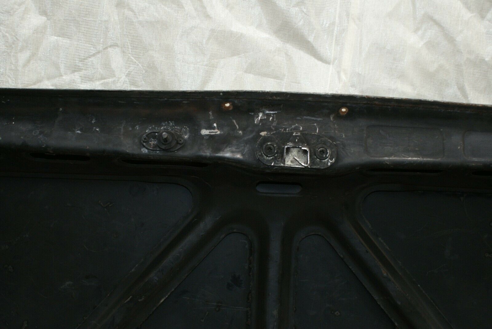 3238 Mercedes-Benz W115 220D Boot Lid Trunk Door