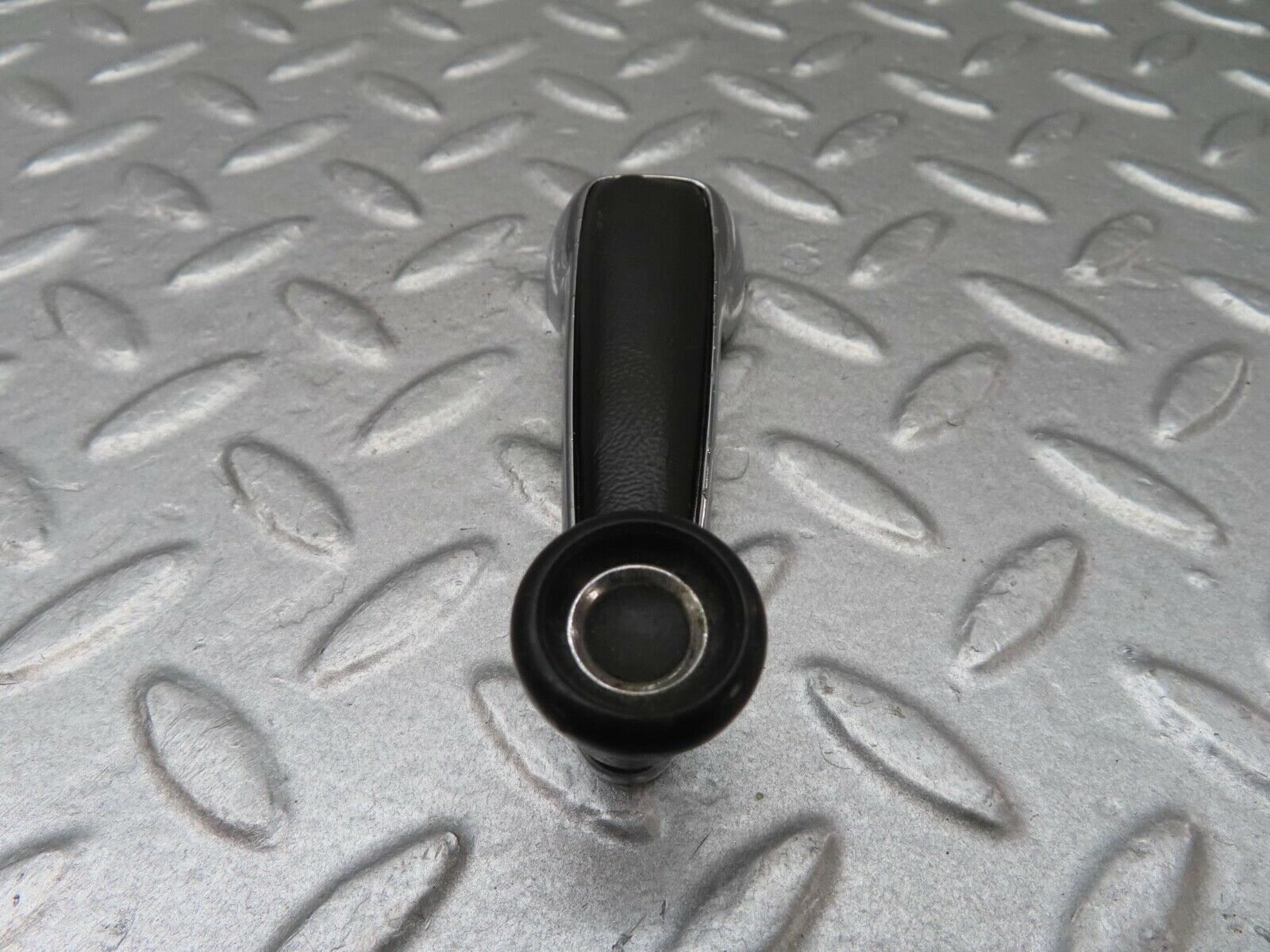 12762 Mercedes-Benz W111 220SE Window Lifter Crank Handle