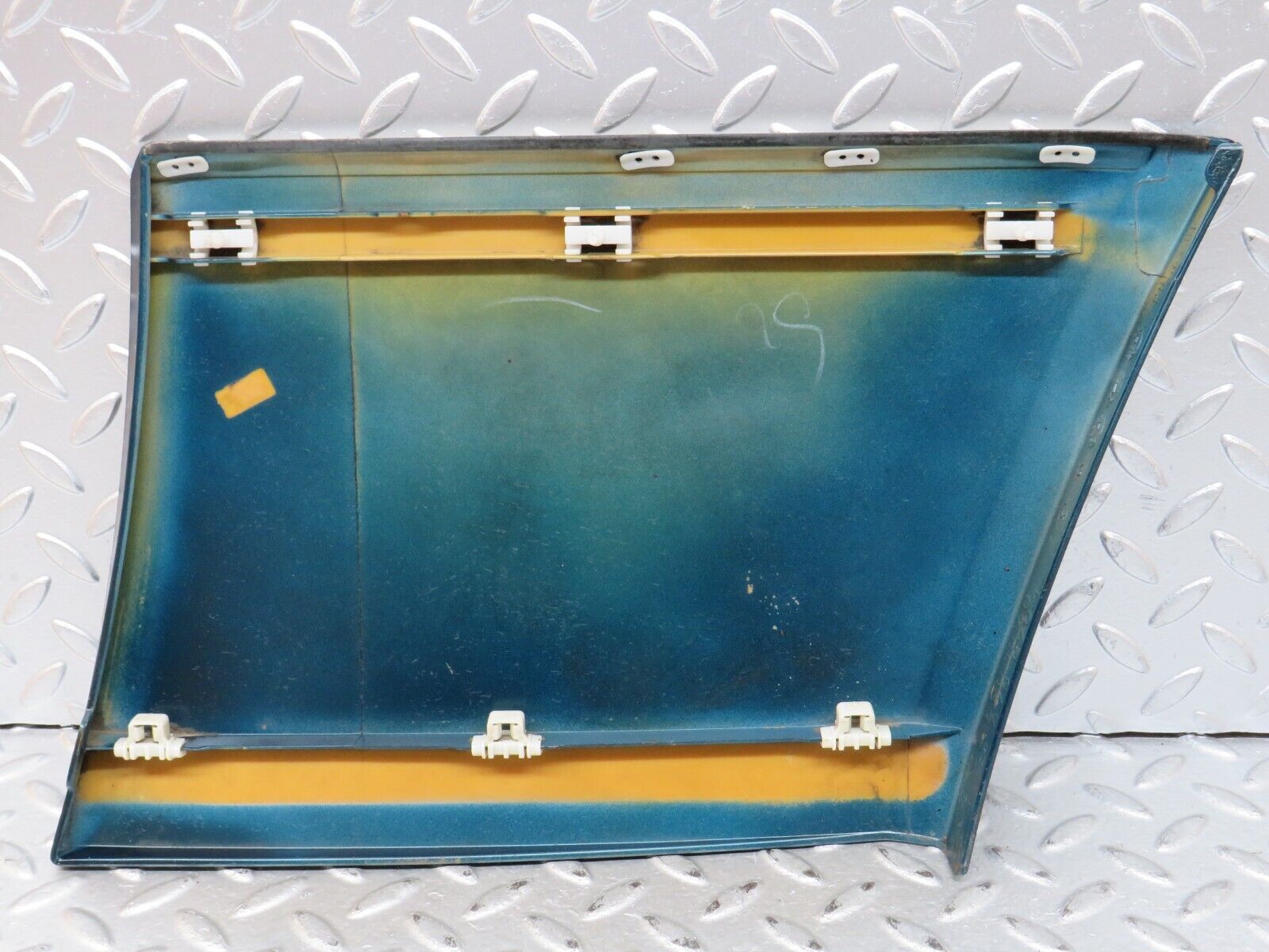 27658 Mercedes-Benz S124 300TE Front Left Fender Wing Moulding Trim 1246901340