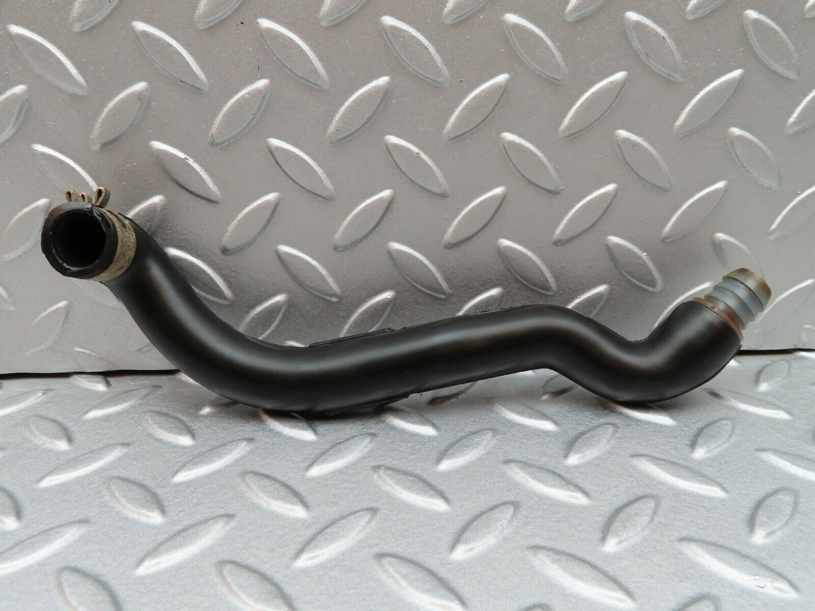 5046 Mercedes-Benz R107 350SL Coupe Air Intake Breather Hose 1160940482