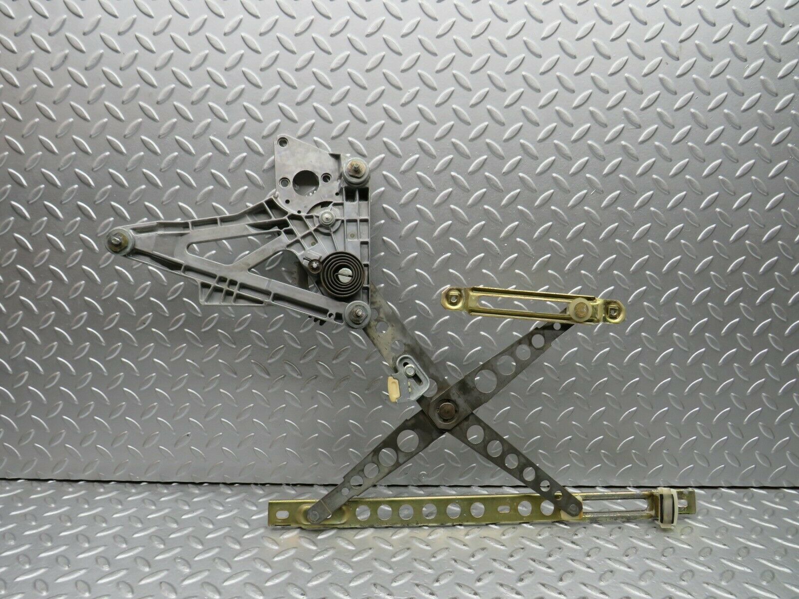 22012 Mercedes-Benz S123 280TE Front Right Power Window Regulator 1237202846