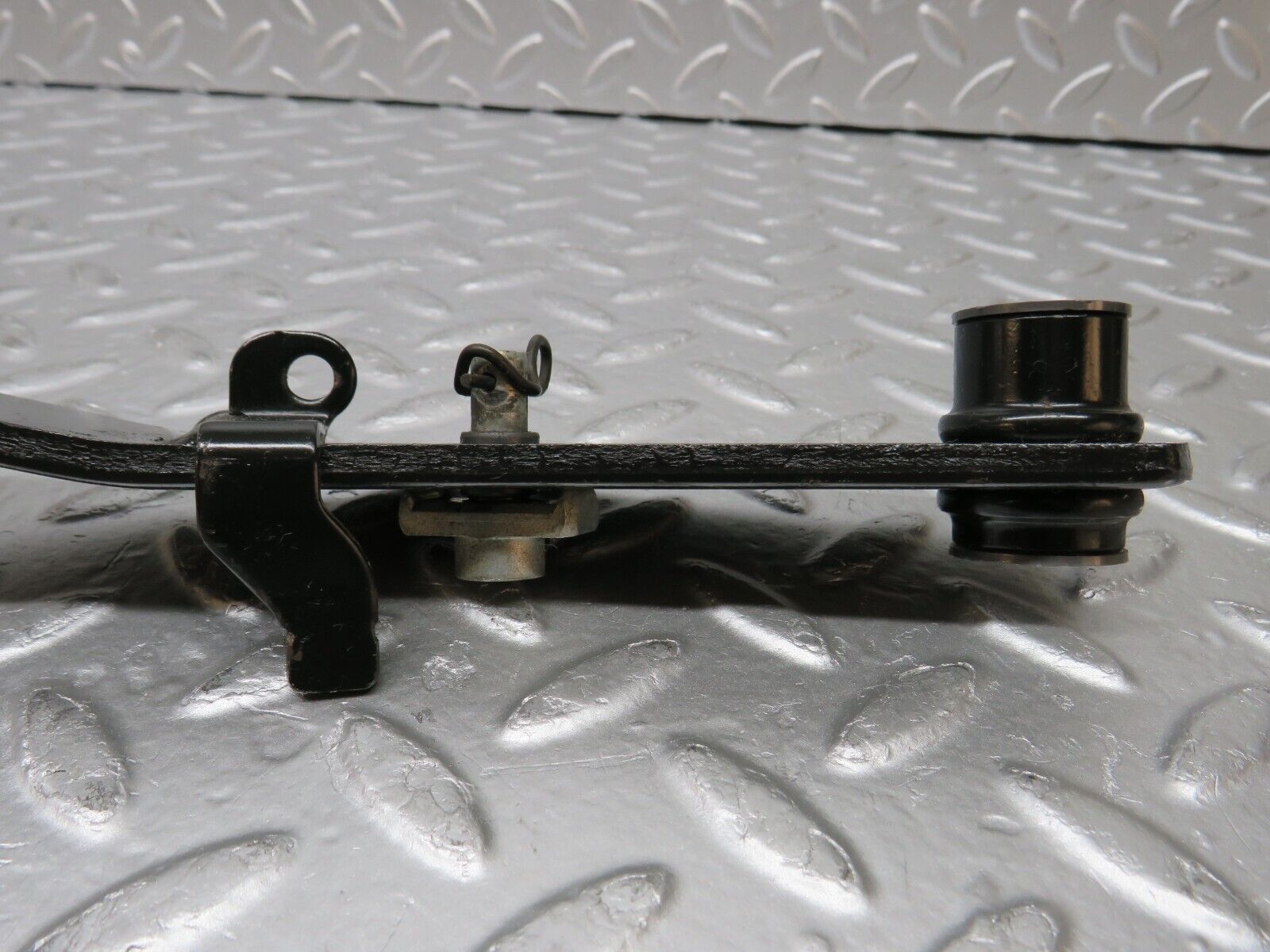 31351 Mercedes-Benz S124 220TE Wagon Brake Pedal With Rubber 2012920082