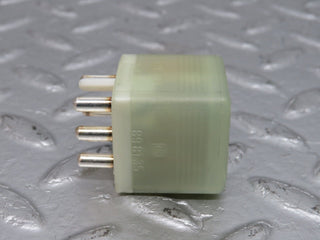 39645 Mercedes-Benz R129 320SL Coupe Door Window Control Relay 0015427819