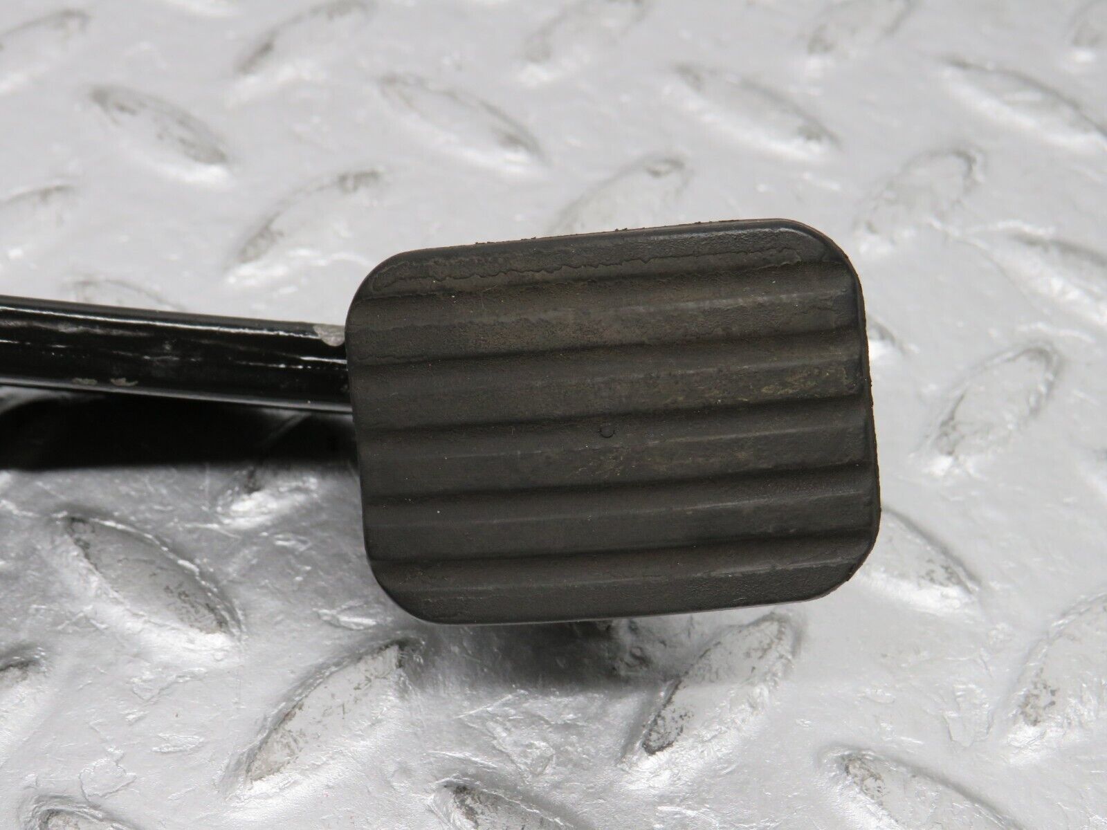 38435 Mercedes-Benz R129 280SL Coupe Parking Brake Pedal 1294270336 1294270101