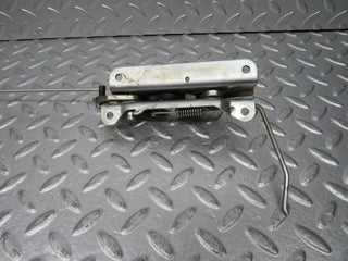 W124 Wagon rear right seat bench locking mechanism used OEM