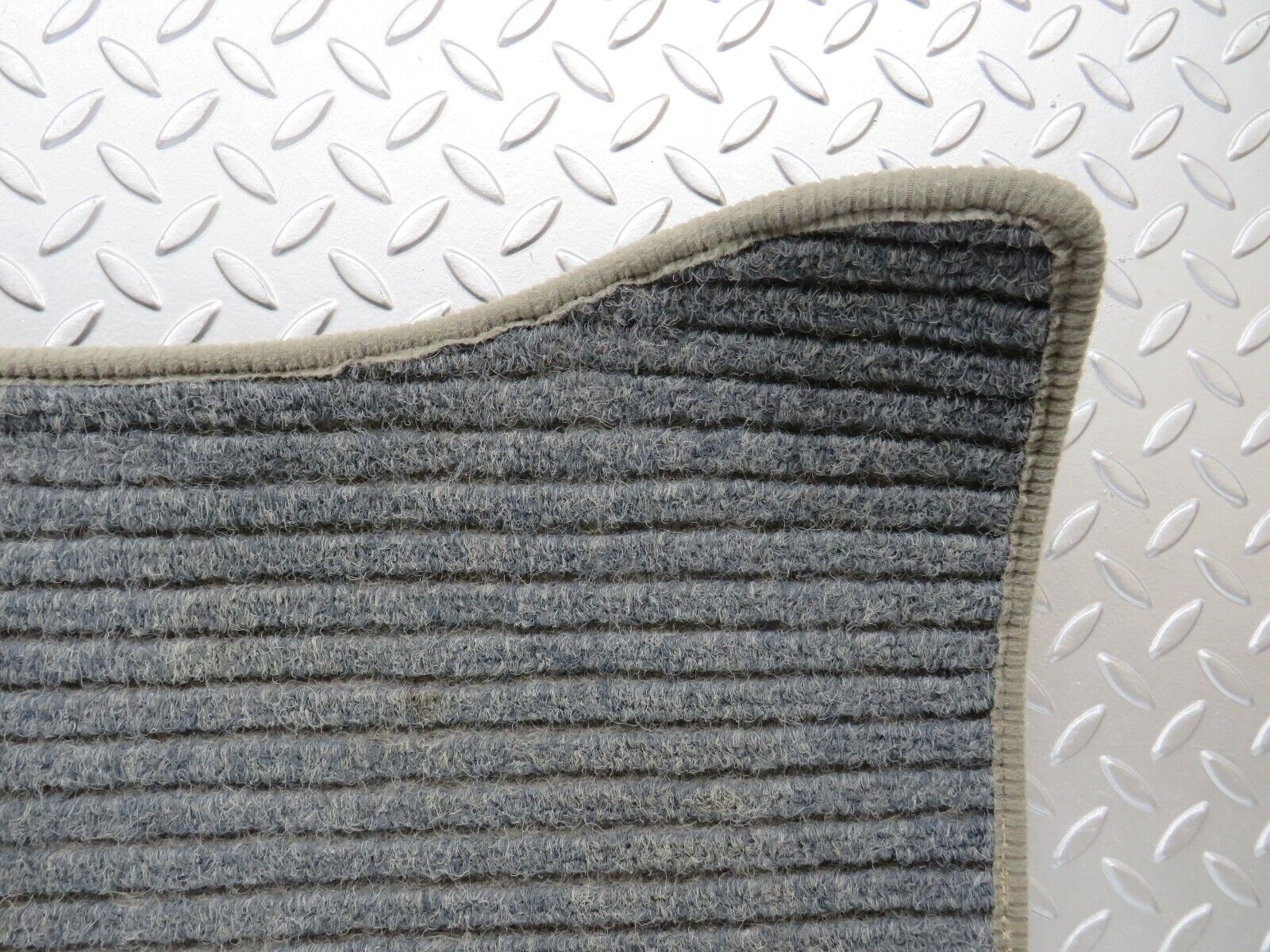 32333 Mercedes-Benz S124 300TE Wagon Front Left Passenger Carpet Mat Grey