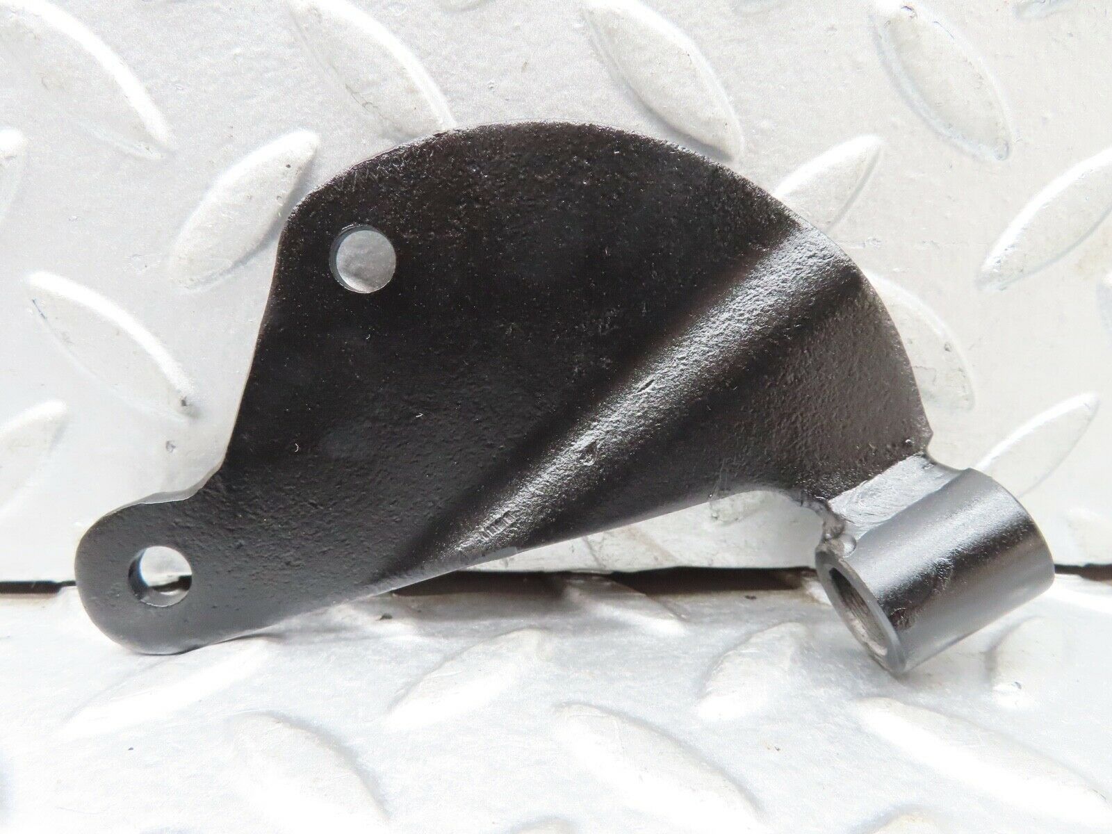 18834 Mercedes-Benz W121 190b Ponton Engine Mount Bracket Left & Right