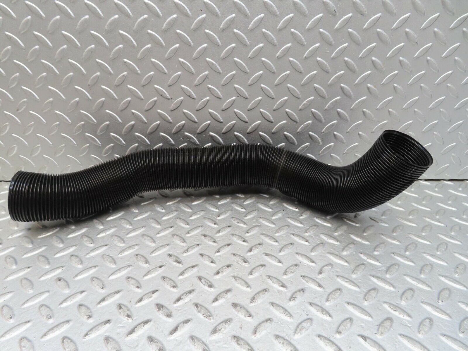 15828 Mercedes-Benz W123 280E Dash Air Vent Pipe Left Side
