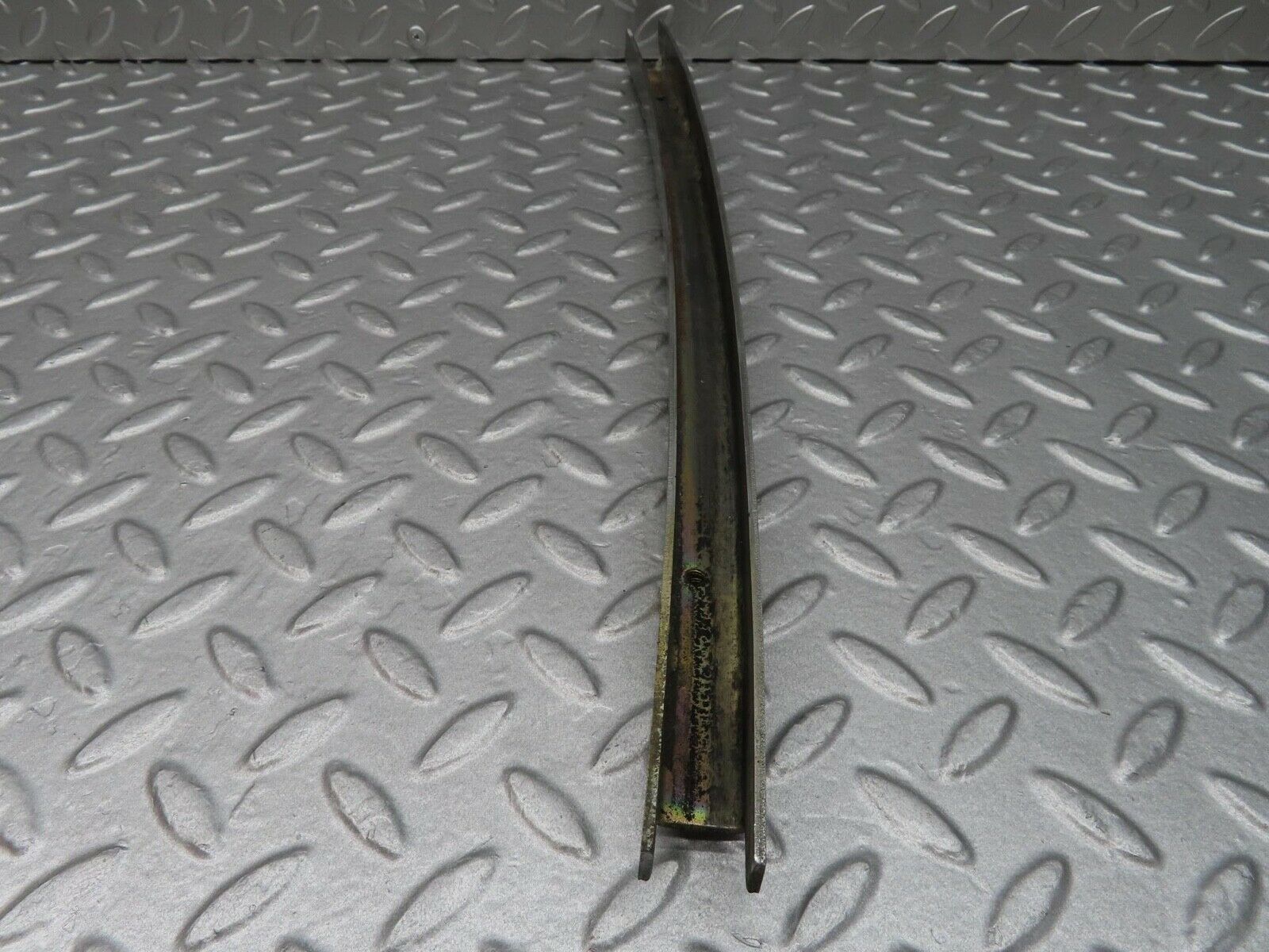 13994 Mercedes-Benz C107 280SLC Front Left Window Channel