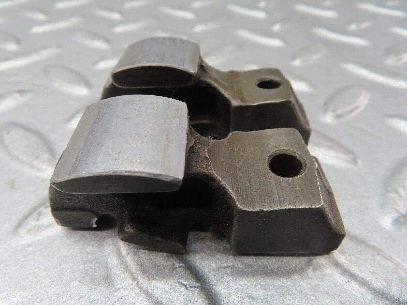 16749 Mercedes-Benz C107 380SLC Valve Rocker Arm