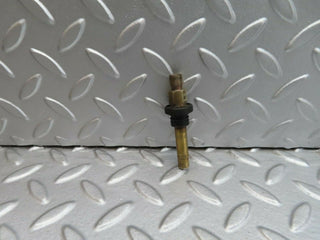 R129 SL fuel injector used OEM