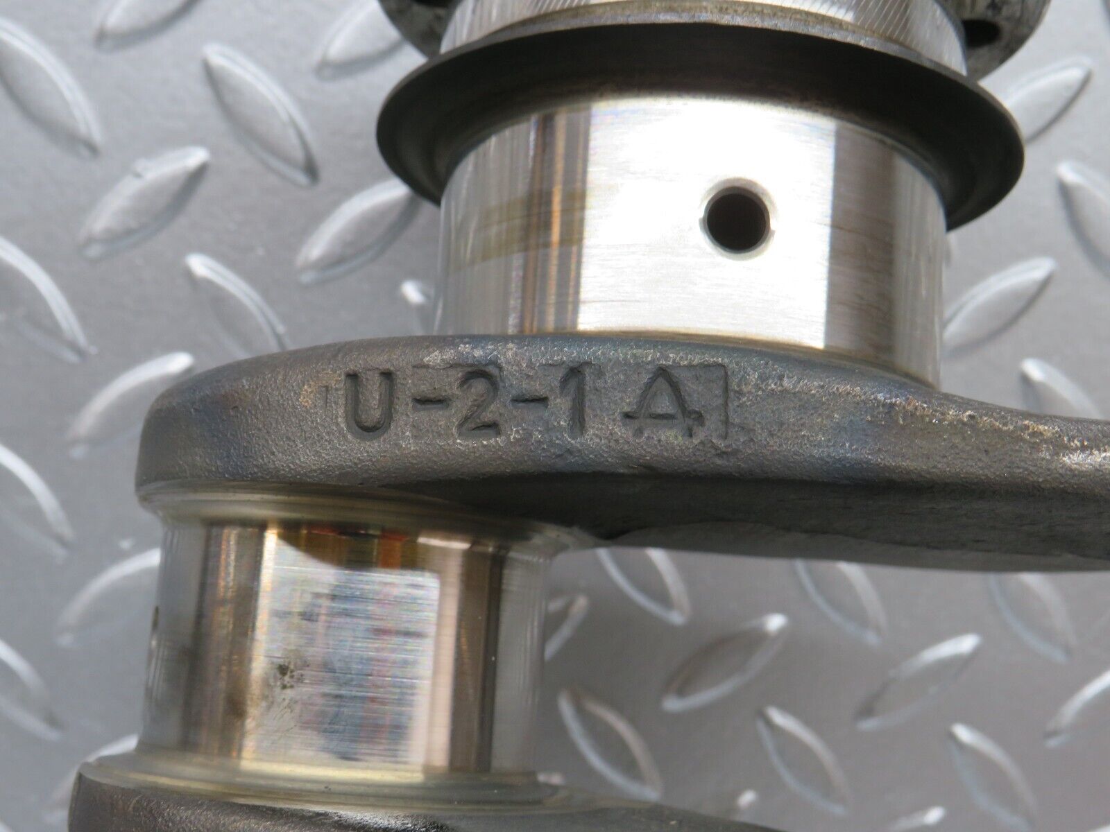 31137 Mercedes-Benz W123 200D Crankshaft 61516