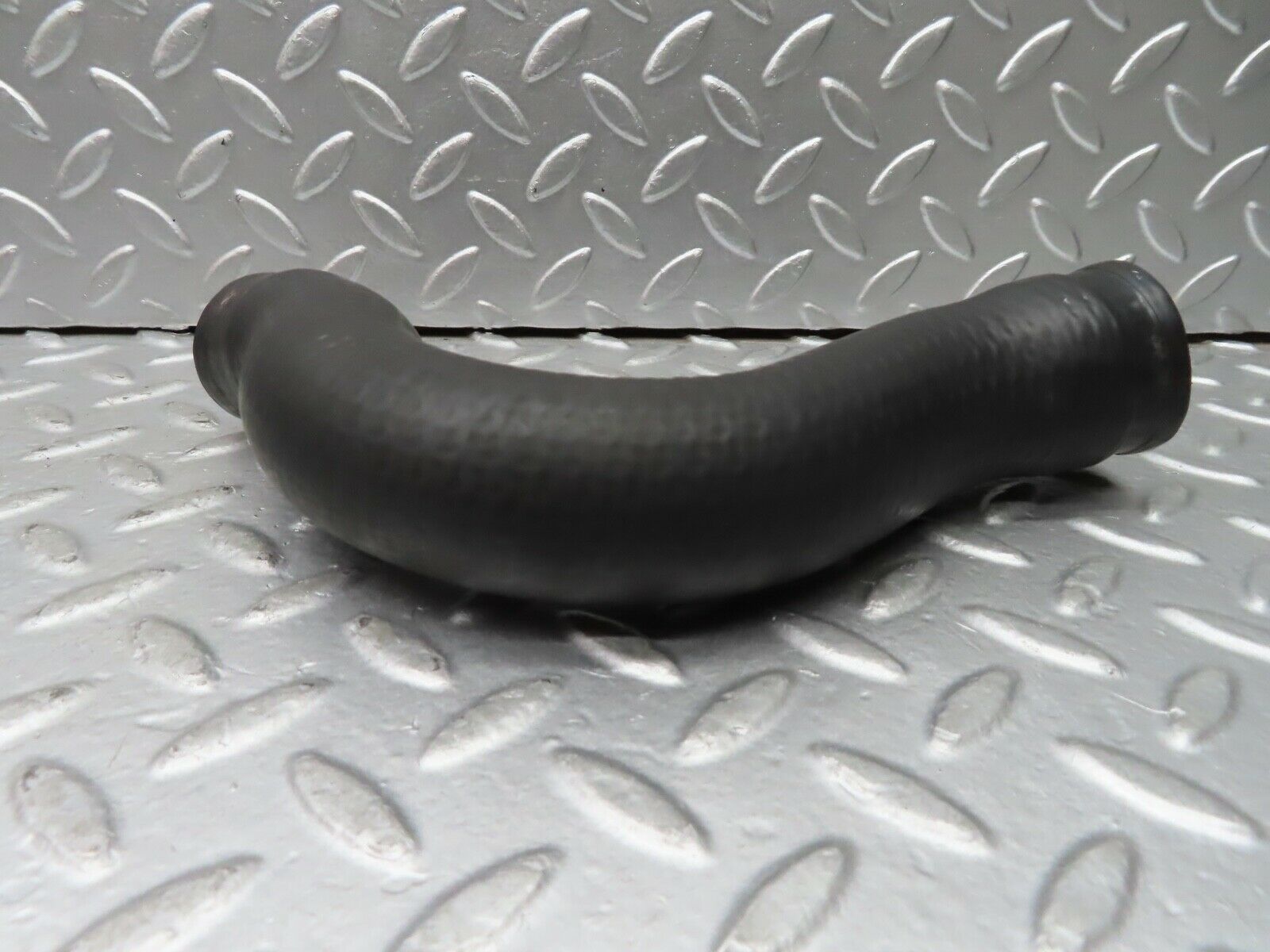 21132 Mercedes-Benz W123 230E Radiator Hose Pipe 1235012382