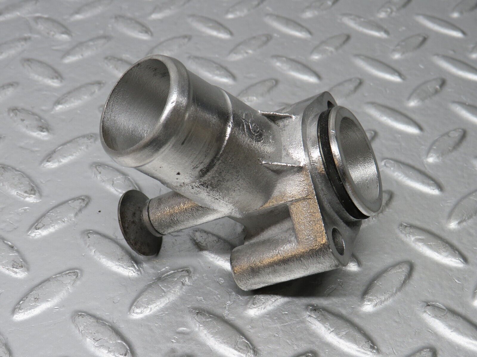 38633 Mercedes-Benz R129 280SL Coupe Coolant Flange Pipe 1042030431