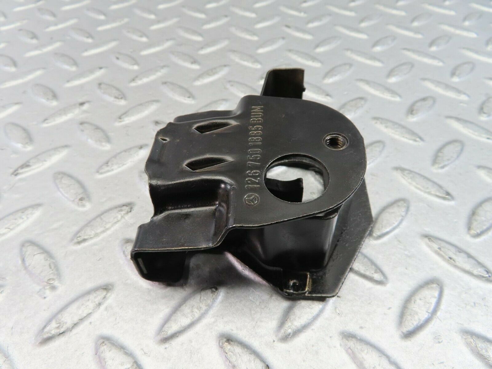 9714 Mercedes-Benz W126 Trunk Lock Latch 1267501885