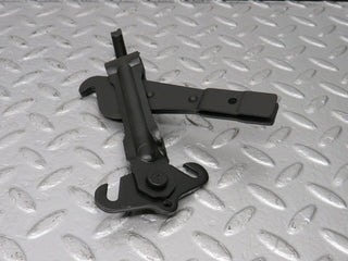 40544 Mercedes-Benz W123 300D Handbrake Adjusting Handbrake Regulator