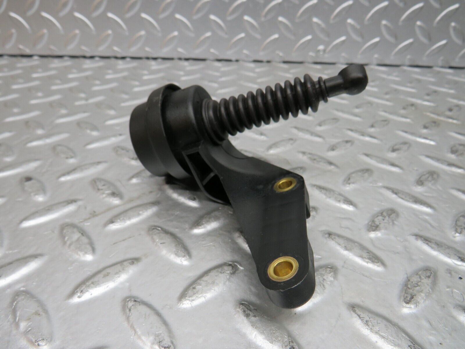 27606 Mercedes-Benz S124 300TE Wagon Throttle Body Vacuum Valve 6040900066