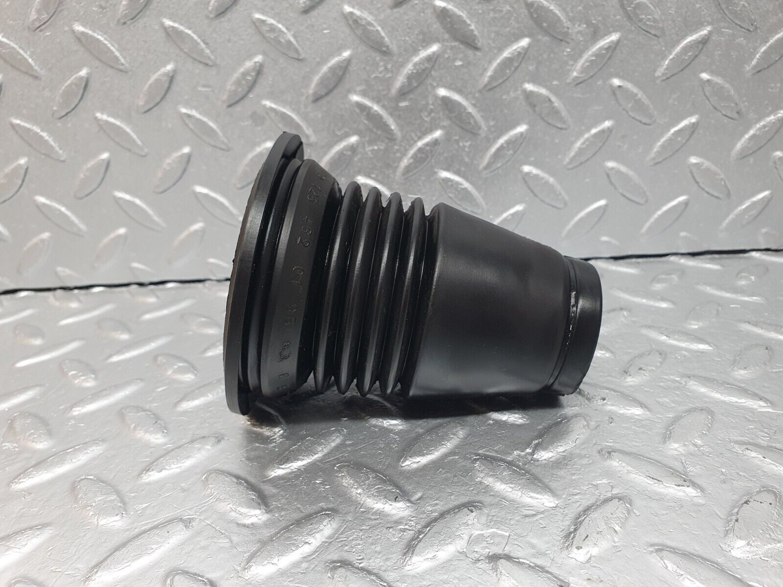40890 Mercedes-Benz W126 300SE Steering Column Rubber Cover 1264620196
