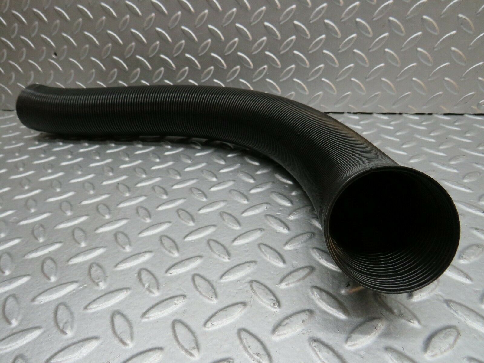 22041 Mercedes-Benz S123 280TE Wagon Heater Pipe Air Pipe Pair