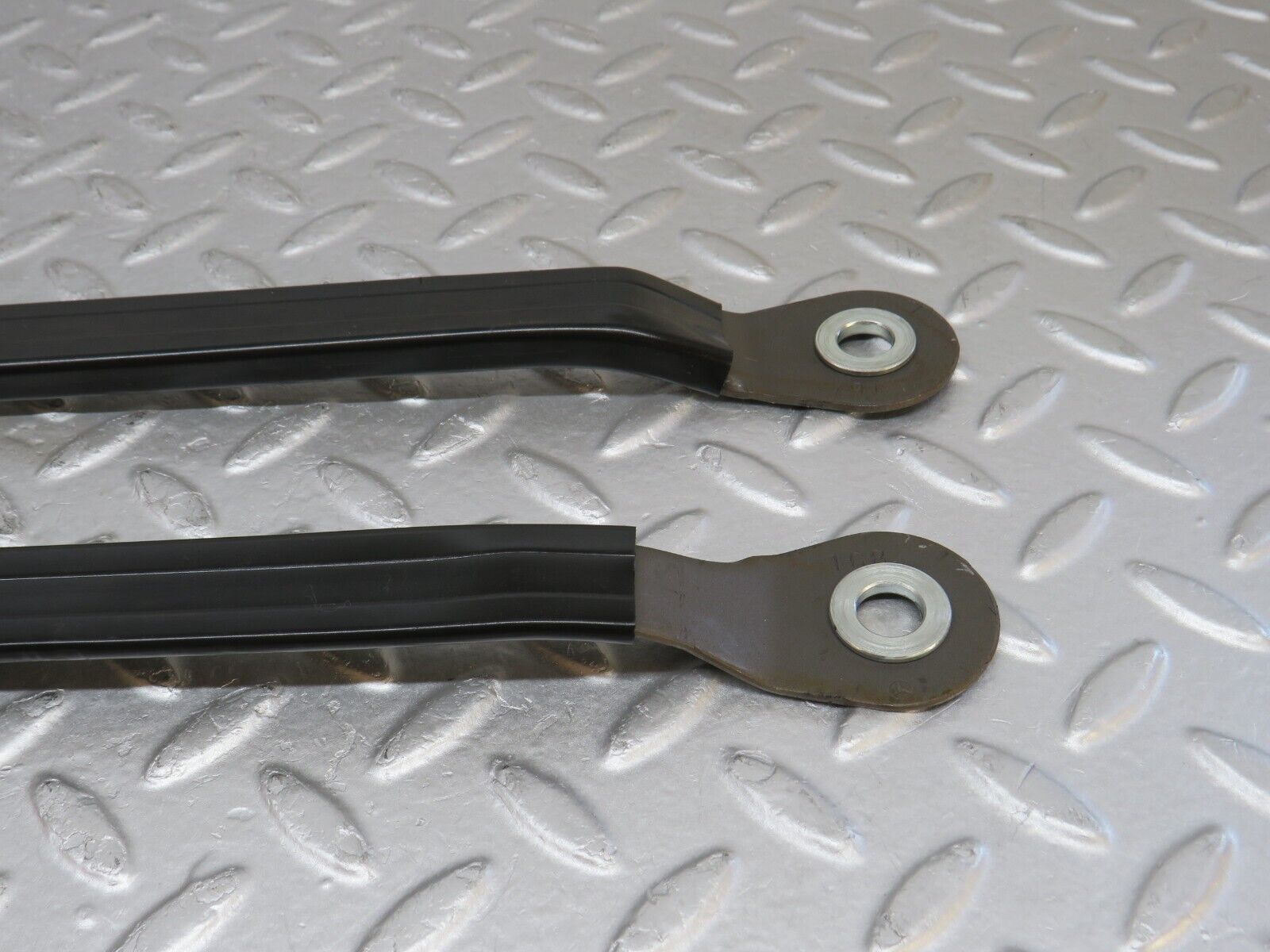 36729 Mercedes-Benz W201 190E 2.0L Seat Belt Runner Pair