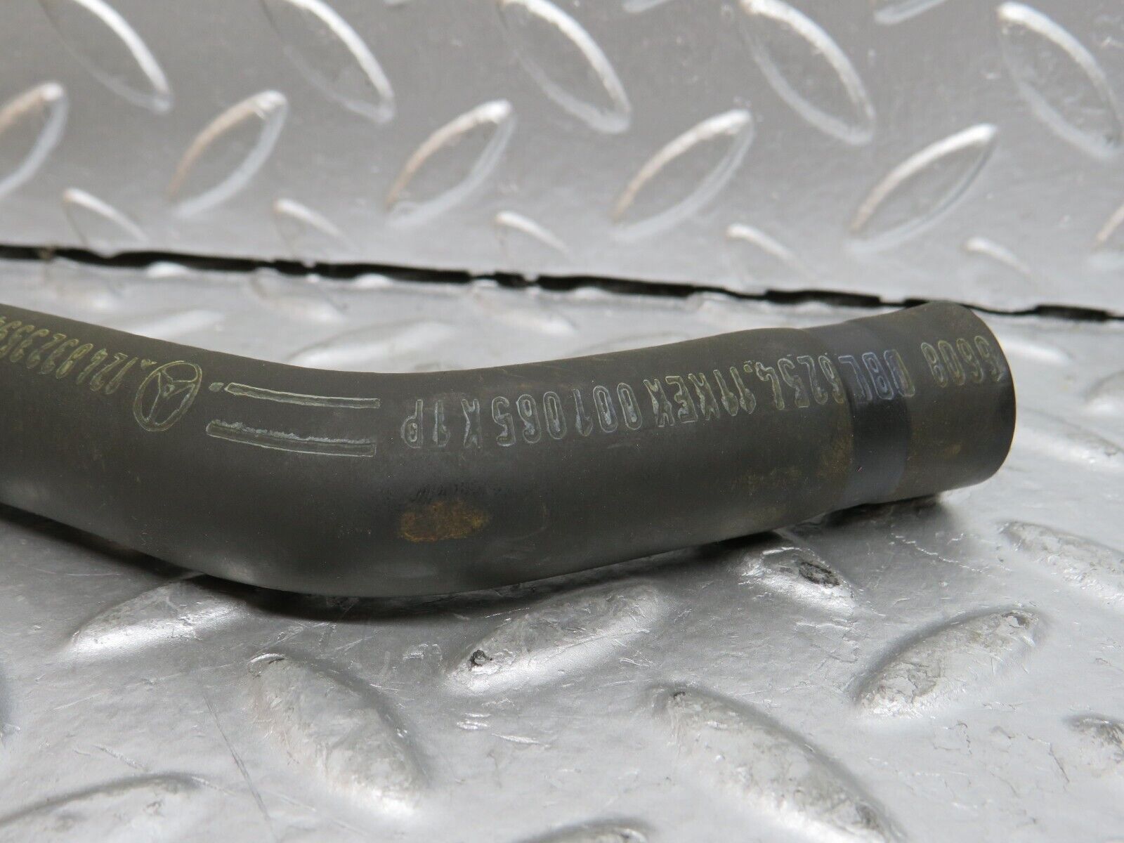 29560 Mercedes-Benz W124 230E Water Hose Pipe 1248323594