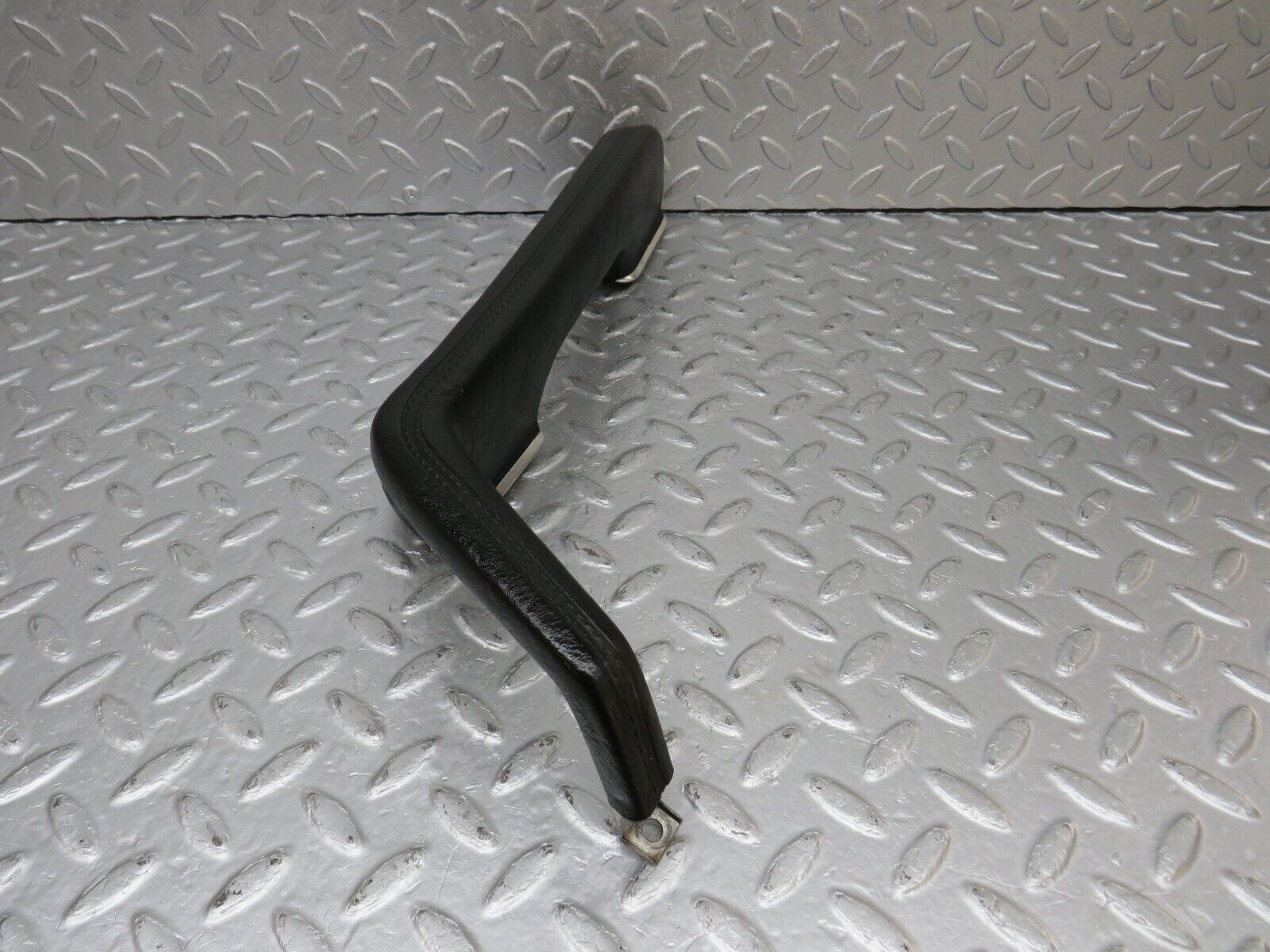 40555 Mercedes-Benz W123 300D Front Left Interior Door Handle Black 1239701701