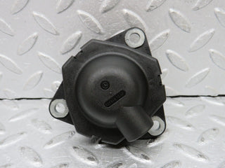 37909 Mercedes-Benz A124 320E Cabriolet Rear Axle Transfer Case Plug 0005451246