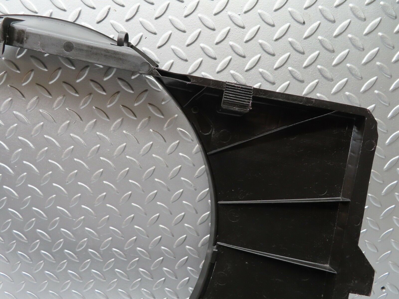 20029 Mercedes-Benz R129 300SL Coupe Radiator Fan Shroud Fan Cover 1295000055