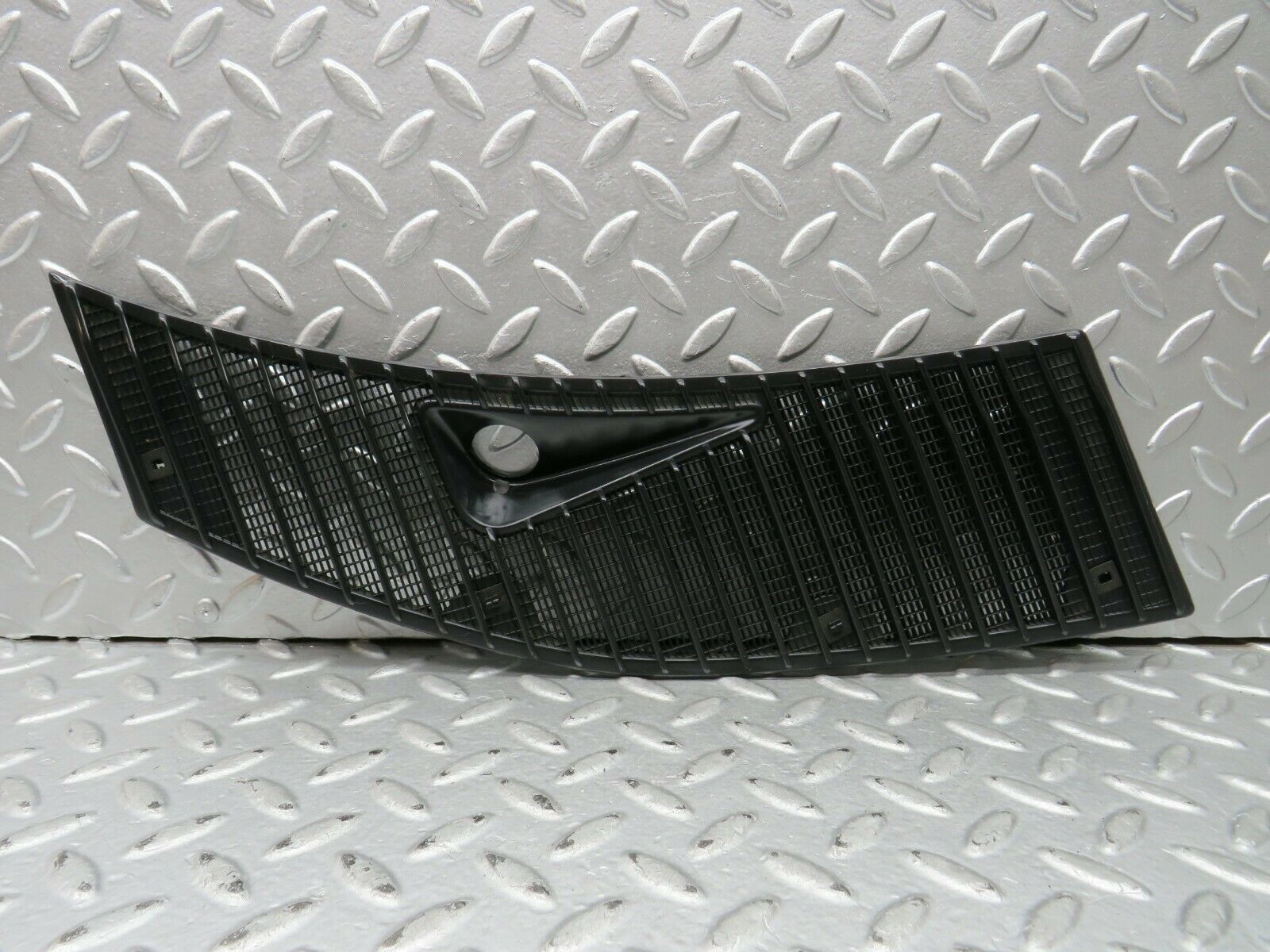 22058 Mercedes-Benz S123 280TE Wagon Air Intake Grill Right Side 1238363065