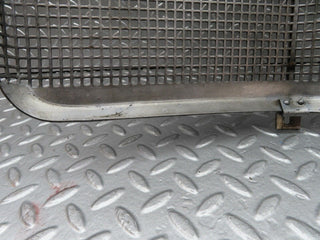 19798 Mercedes-Benz W121 190b Ponton Bonnet Grill